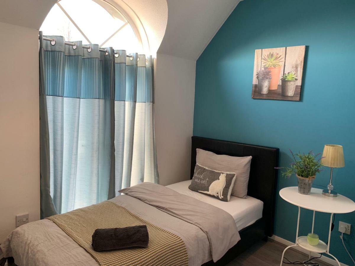 Eskdaill Place Apartment Kettering Esterno foto